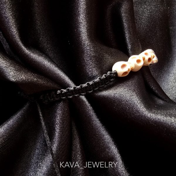 PULSERA HUESO2 Pulsera con calaveras howlita y hueso plata .925